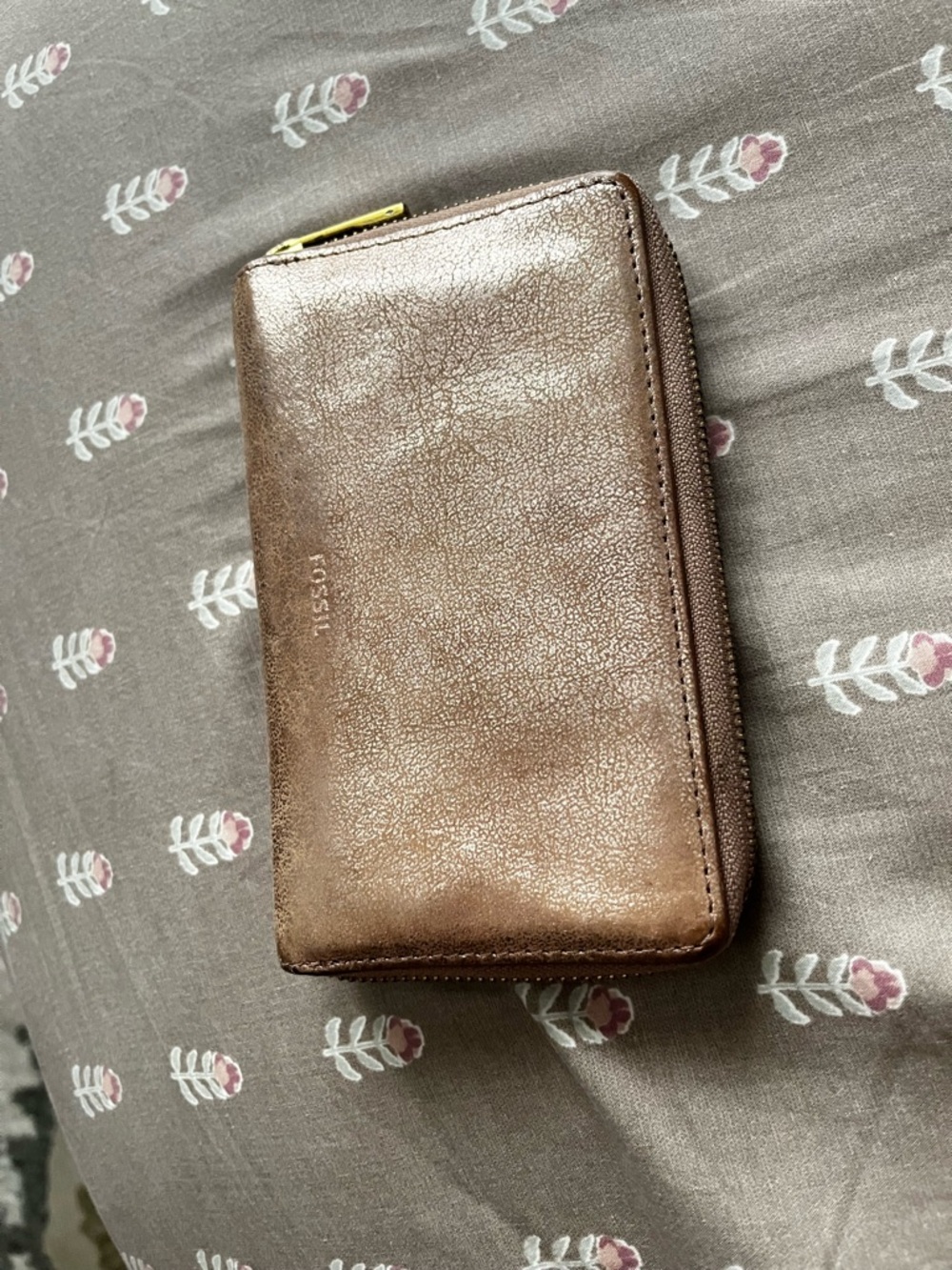 Fossil Gray Leather Zip Card Wallet with Gold Hardware